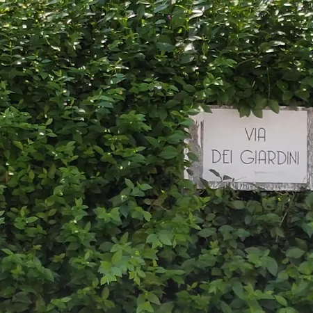 Dei Giardini Курмайор
